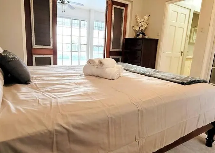 Ivy's Luxury Villa, Villa