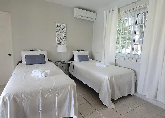 Villa Ivy's Luxury Villa,