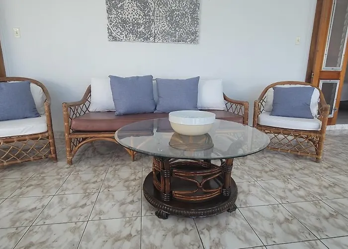Ivy's Luxury Villa, *