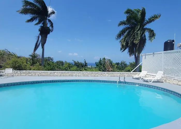 Ivy's Luxury Villa, Montego Bay